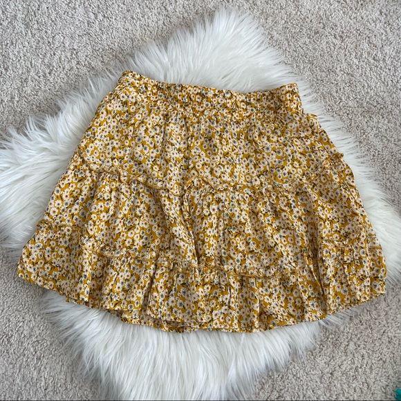 Boho Yellow Ruffled Mini Skirt - Picture 5 of 5